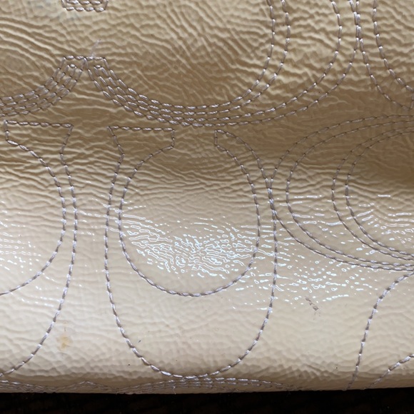 Cream/ivory colored authentic coach purse. - Picture 12 of 17